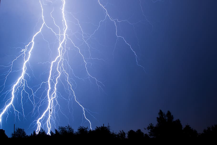 lightning, sky, weather, storm, thunderstorm, night, dark, rain HD wallpaper