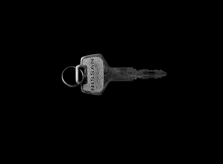 key, car, nissan, black and white, b and w, copy space, black background, HD wallpaper