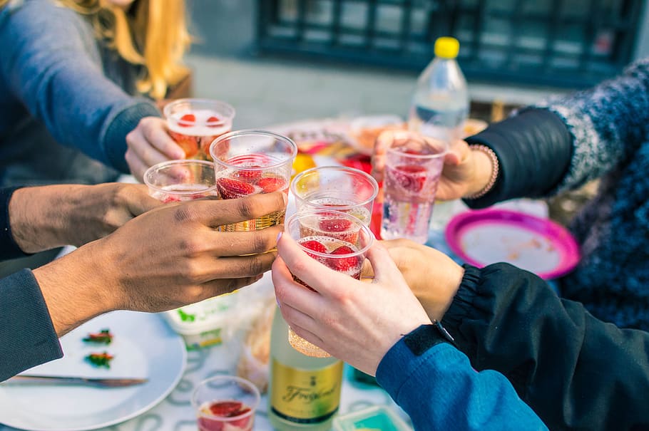 people holding clear drinking glasses, hand, beverage, alcohol HD wallpaper