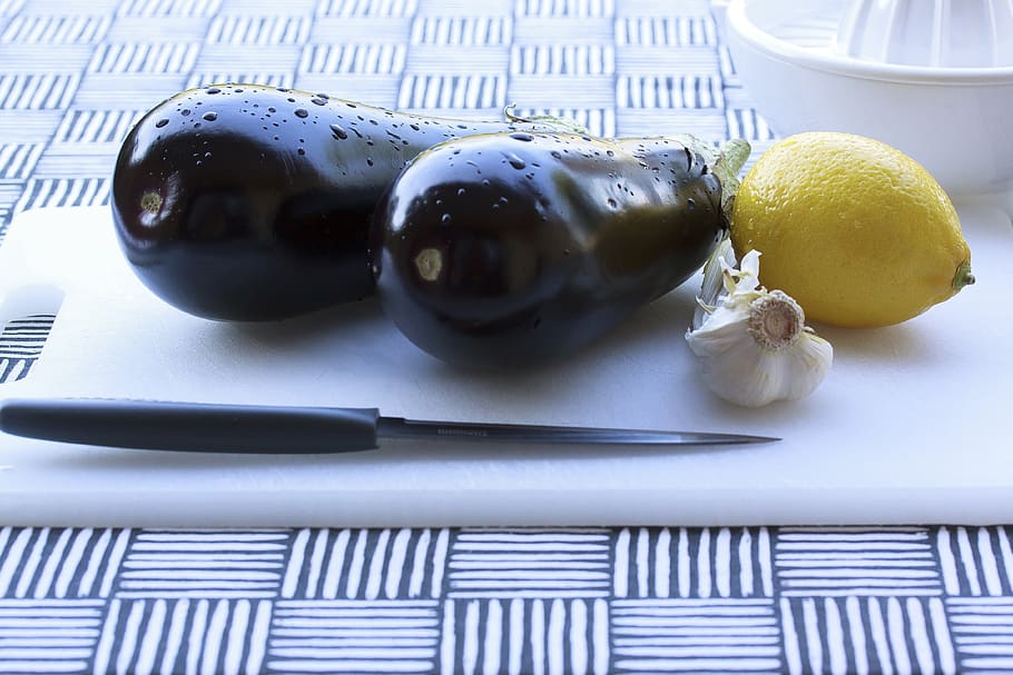 eggplant, lemon, garlic, lemon squeezer, knife, cutting board, HD wallpaper