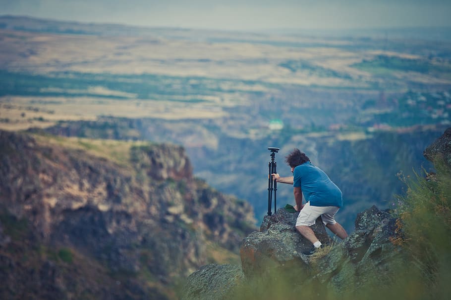 person on mountain, human, people, armenia, saghmosavan, adventure HD wallpaper