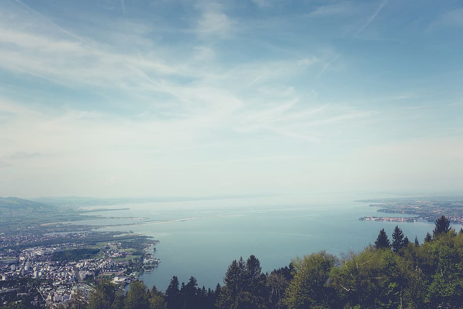 Photo of Body of Water Under Blue Sky during Daytime, city, clouds HD wallpaper