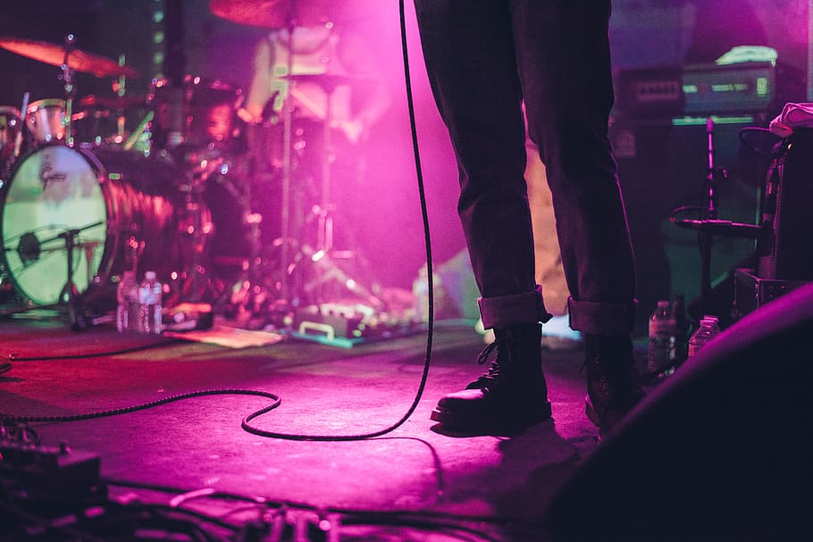 person standing on stage, human, crowd, musician, musical instrument HD wallpaper