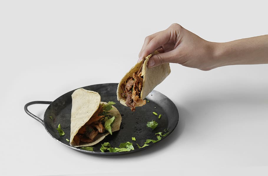 flat bread with meat, food, food and drink, studio shot, human hand HD wallpaper