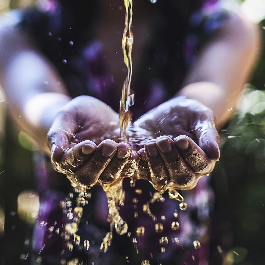 canada, toronto, splash, drip, drop, hands, grab, woman, hold HD wallpaper