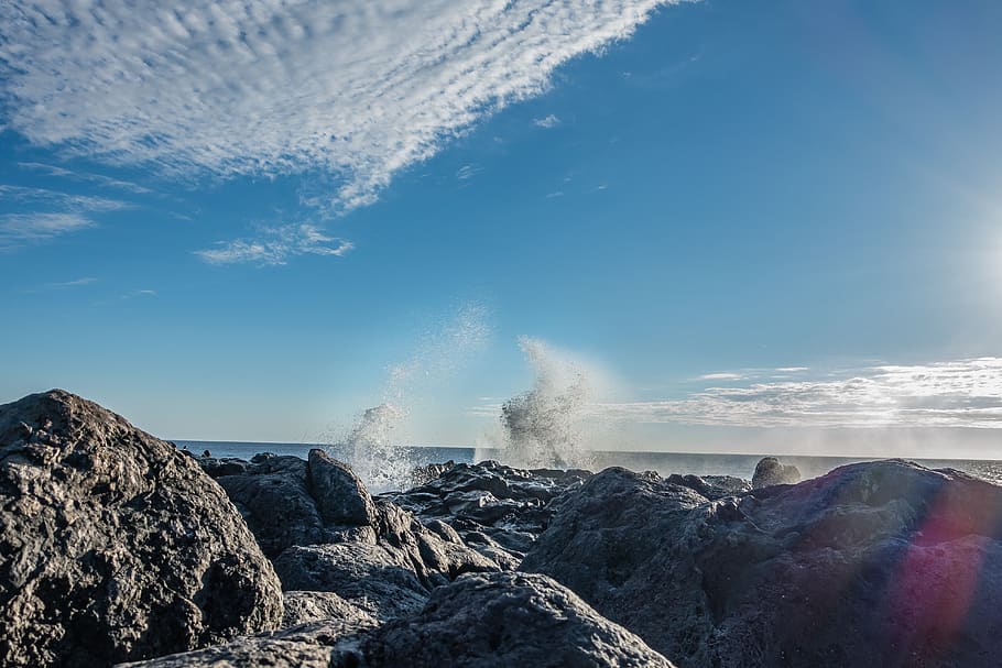sky, sea, rock, wave, water, rock - object, solid, power, power in nature HD wallpaper