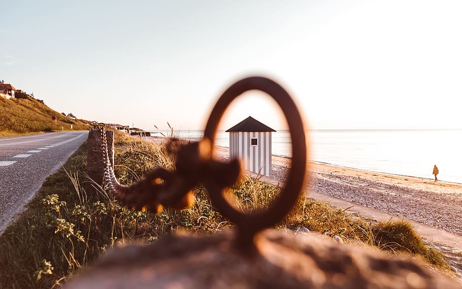 selective focus photography of cottage by the sea, hut, road HD wallpaper