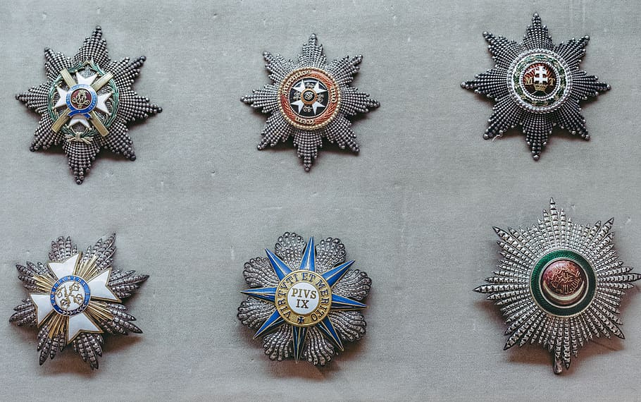 six emblems, trademark, symbol, logo, badge, wristwatch, star symbol