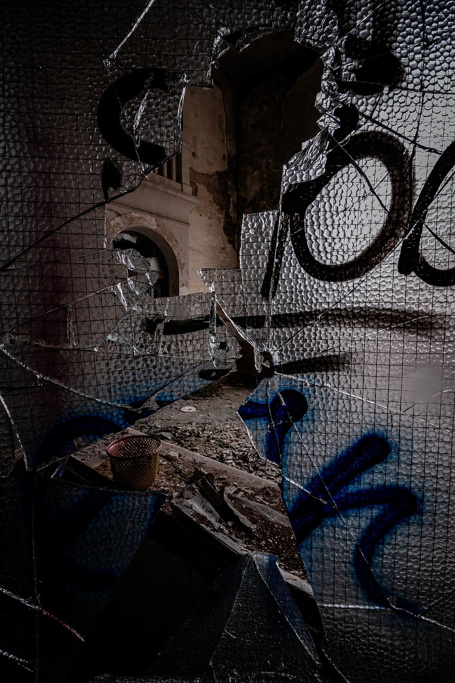 machine, wheel, graffiti, art, painting, mural, transportation HD wallpaper