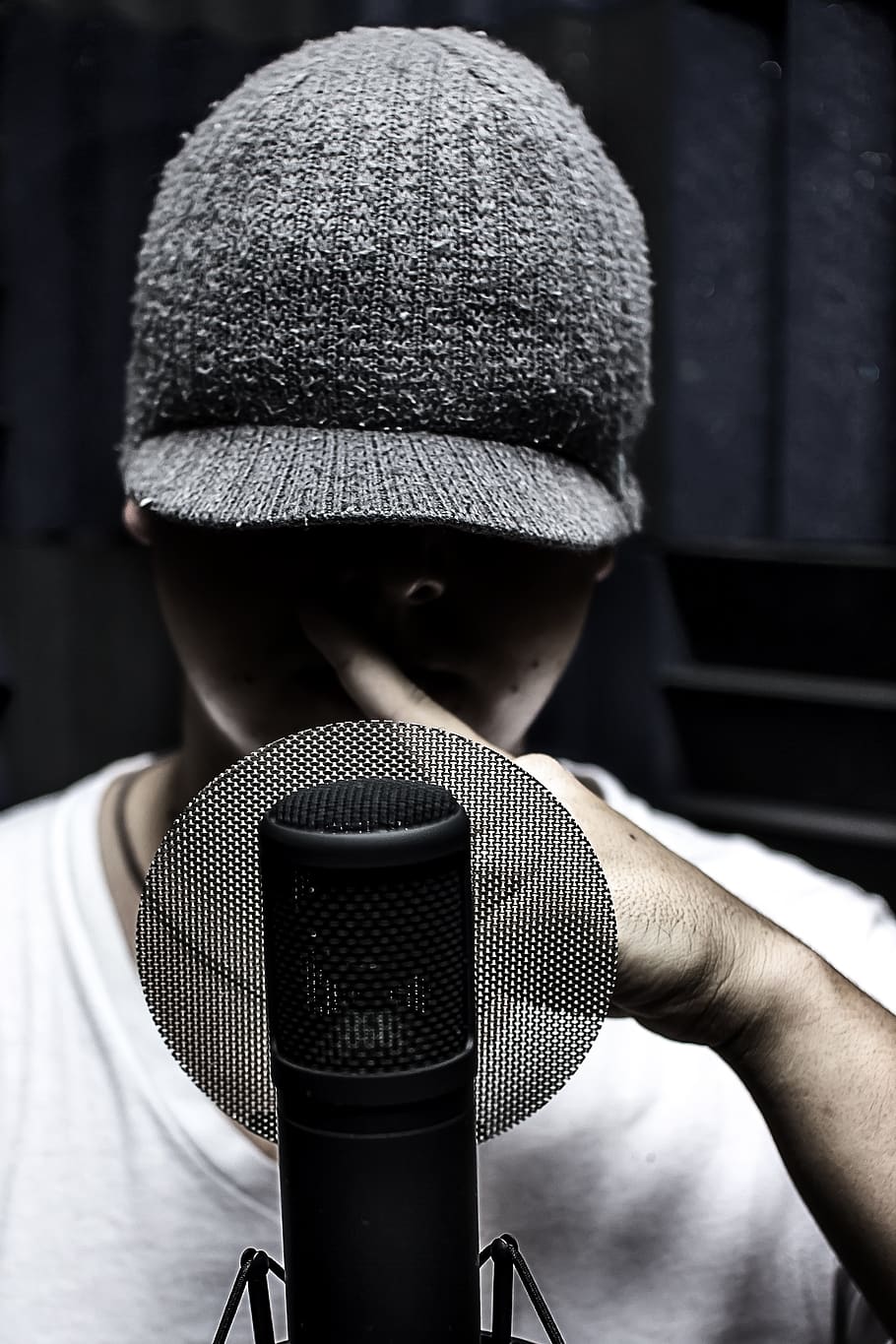 rapper, studio, recording, sound, audio, microphone, real people HD wallpaper