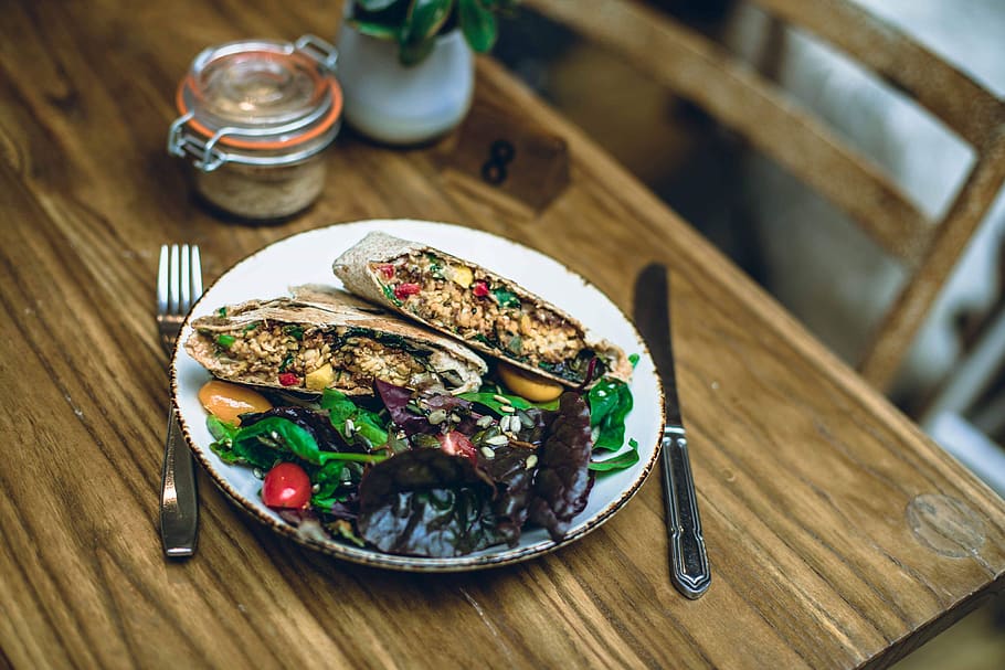 vegetables on plate, plant, fork, cutlery, food, meal, dish, pizza HD wallpaper