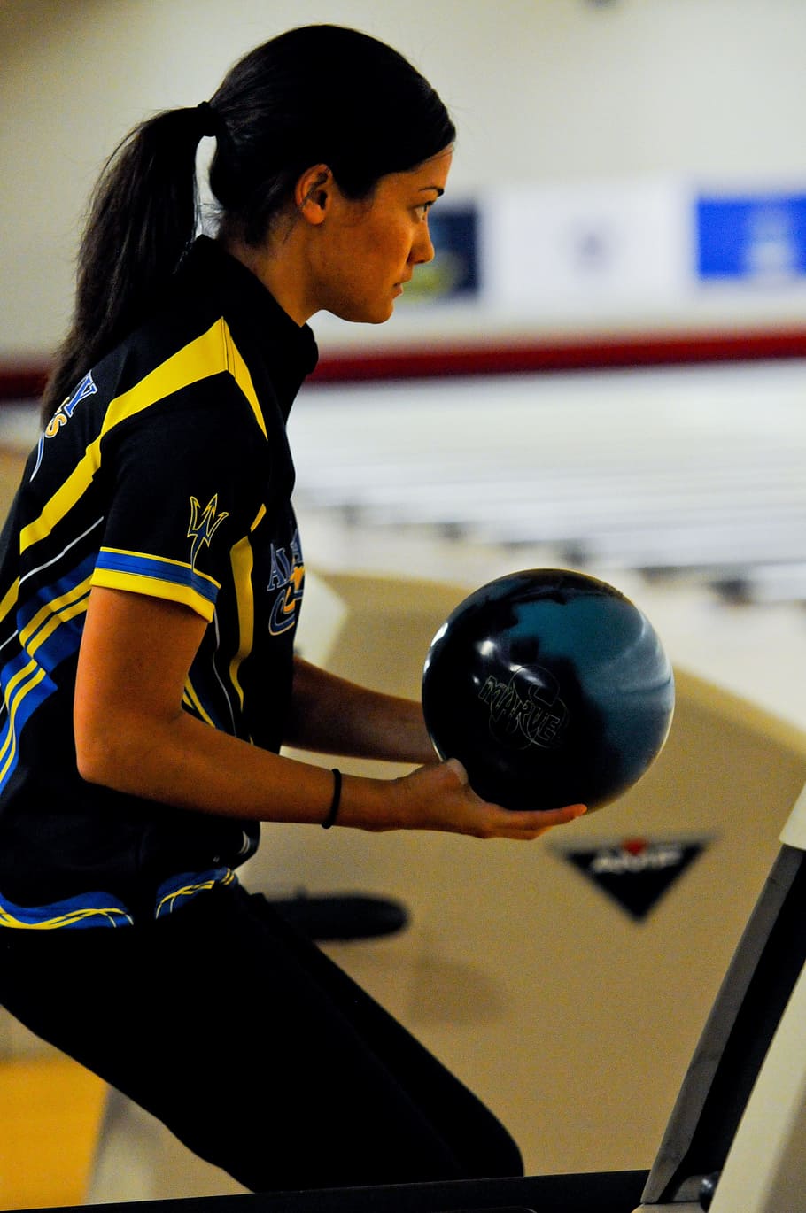 bowling, competition, sport, activity, thrill, alley, human HD wallpaper