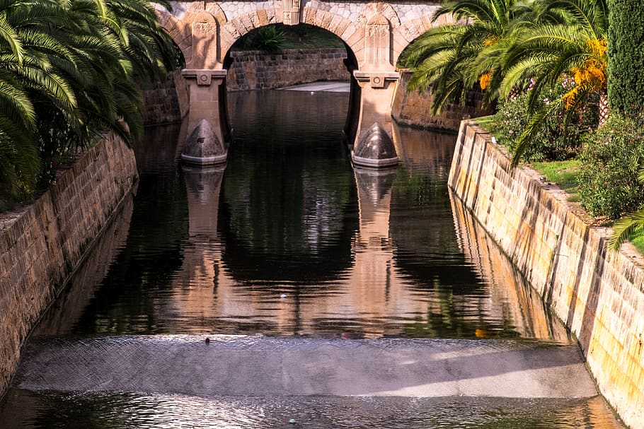 majorca, spain, architecture, holiday, tourism, reflection on the water HD wallpaper