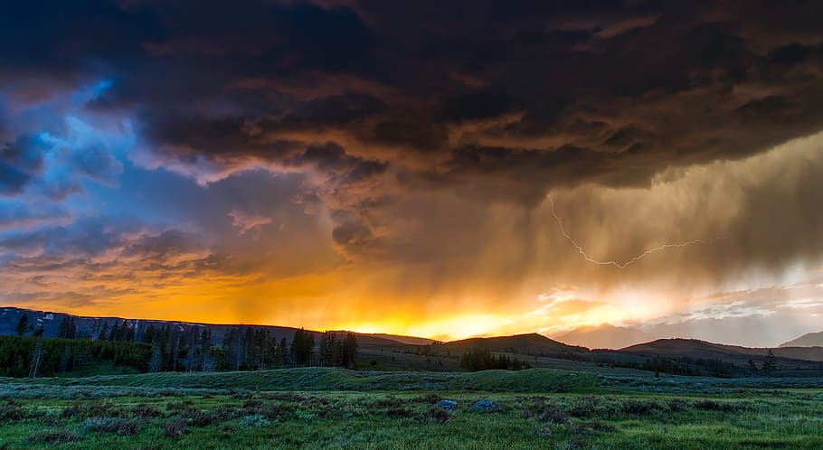 Tsunami Cloud during Golden Hour, clouds, cloudy, dark clouds HD wallpaper