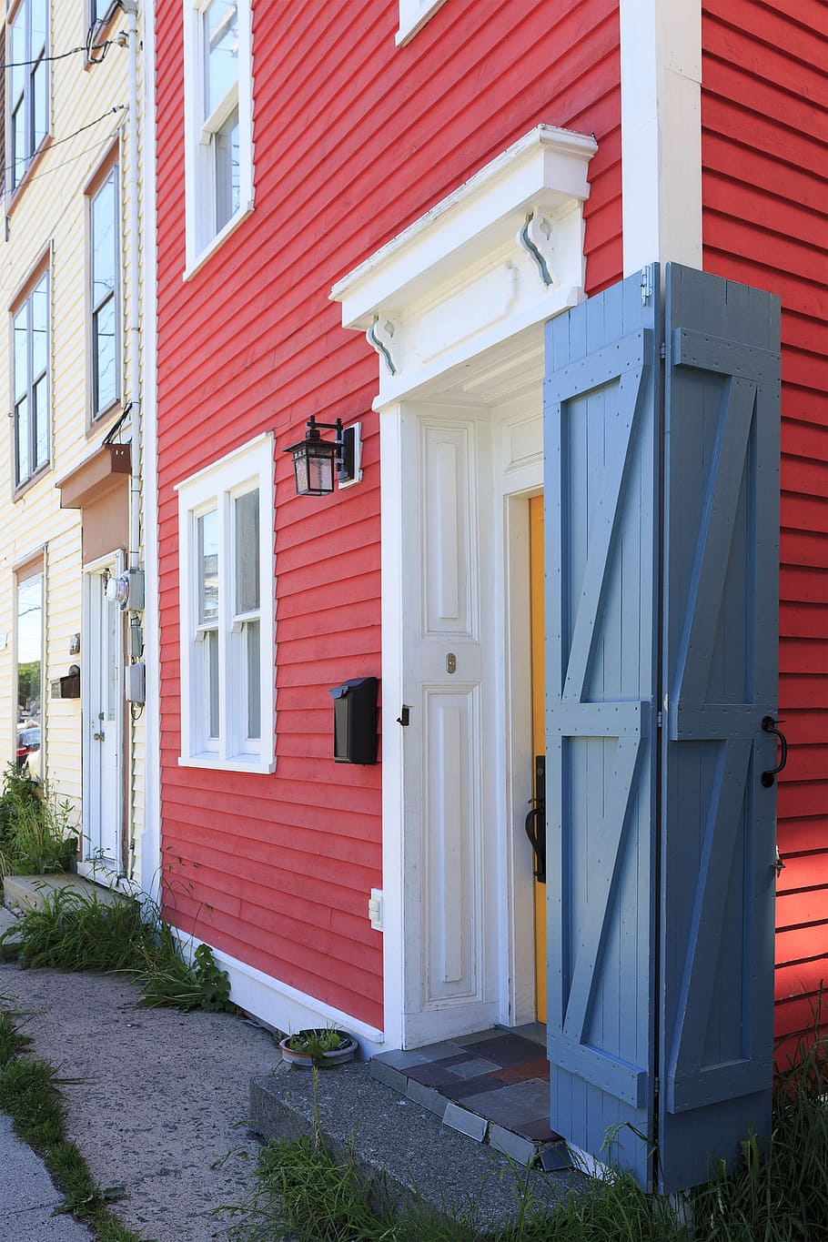 Architecture of the colorful houses on the steep streets of St John s, Newfoundland, Canada HD wallpaper