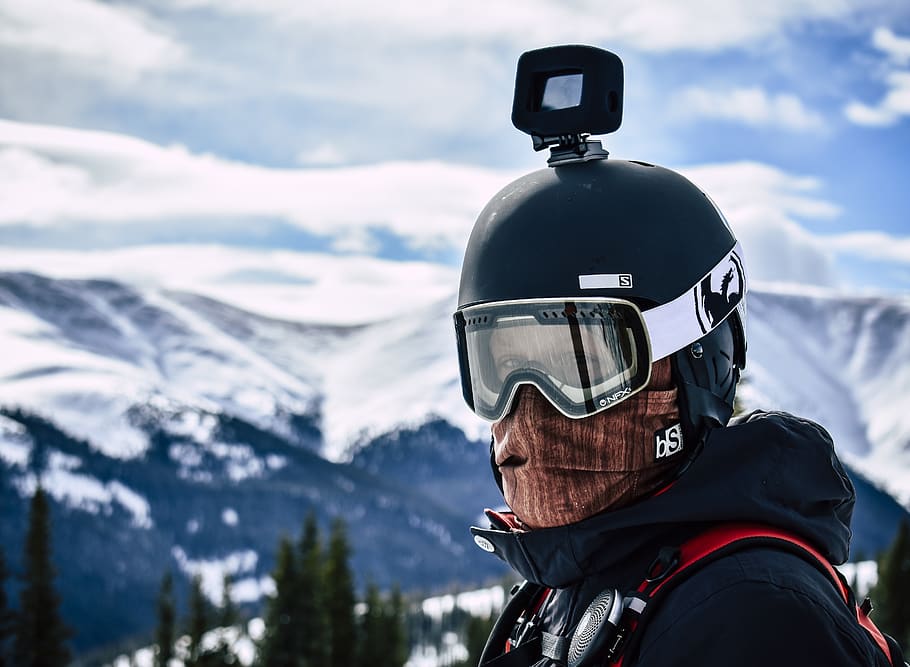 Man in Goggles and Helmet With Action Camera, blurred background, HD wallpaper
