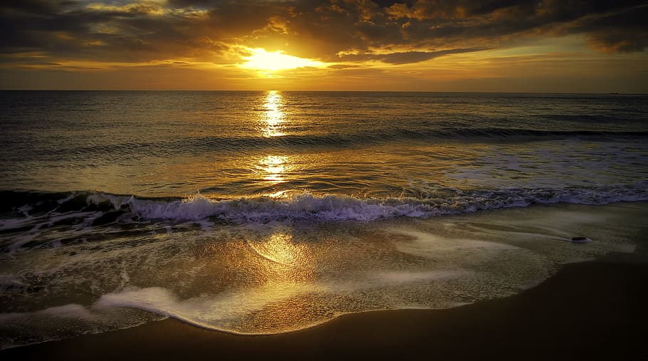 Ocean Waves during Sunset, beach, clouds, dawn, evening, HD wallpaper HD wallpaper