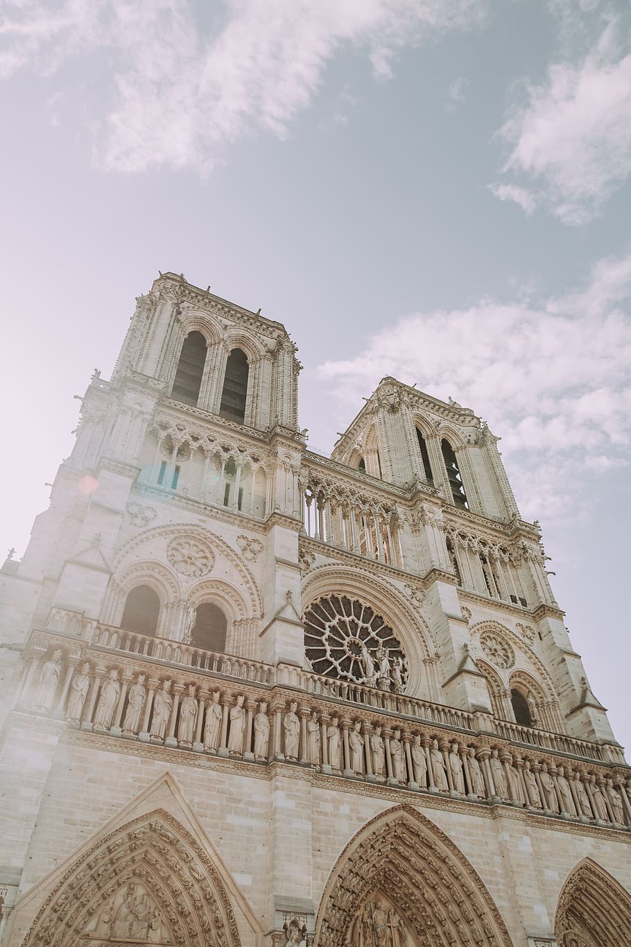 white cathedral, built structure, sky, architecture, low angle view HD wallpaper