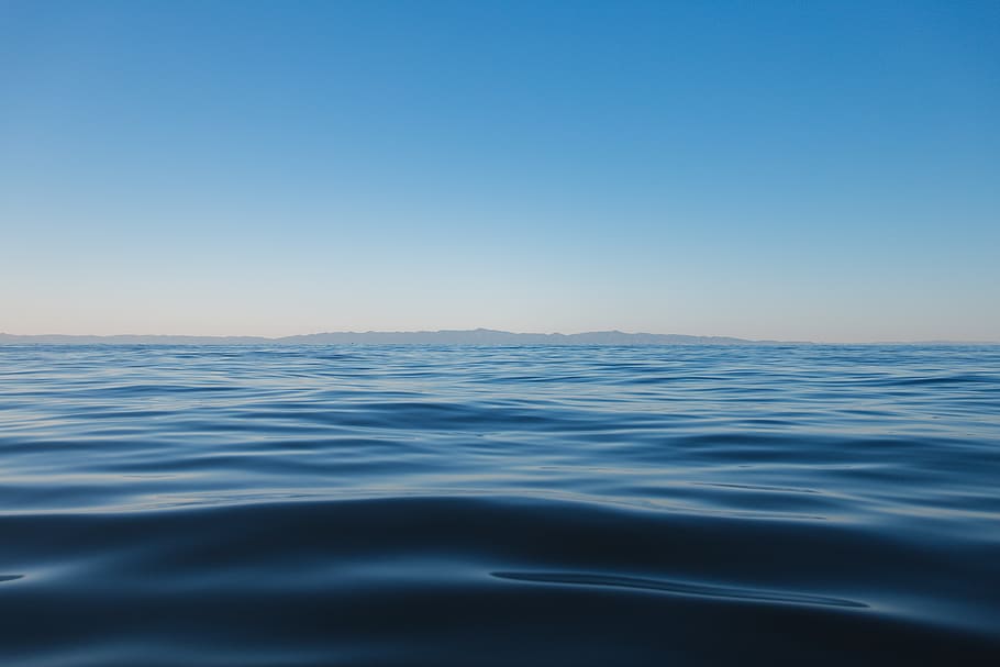 wavy ocean during daytime, blue, water, sky, sea, copy space HD wallpaper