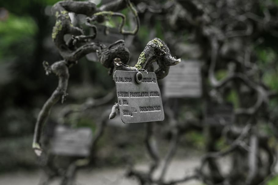 square gray metal panel, focus on foreground, day, no people HD wallpaper