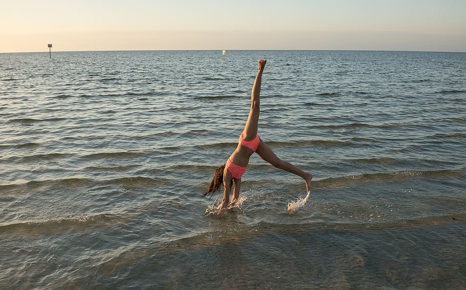 cartwheel, gymnastics, people, person, beach, water, girl, training, HD wallpaper