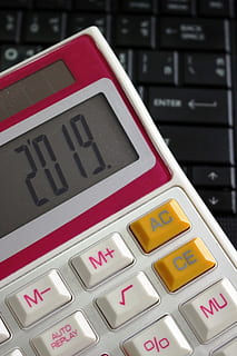 2019 on a Calculator Screen on a Computer Keyboard, year, technology HD wallpaper