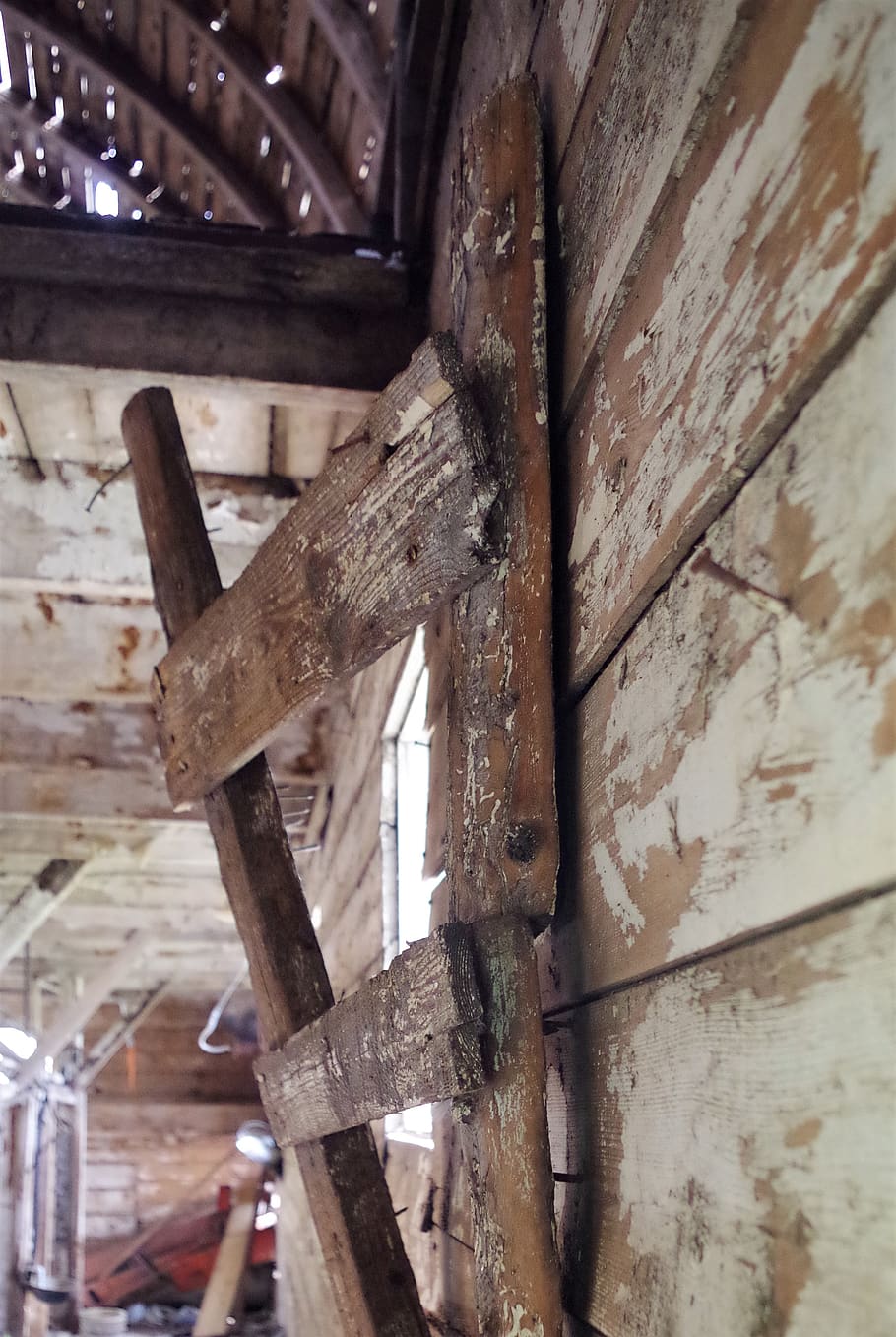 canada, wetaskiwin, some, needs, attic, risk, and a hammer HD wallpaper
