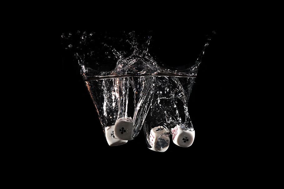 cube, water, inject, poker, play, studio shot, black background HD wallpaper