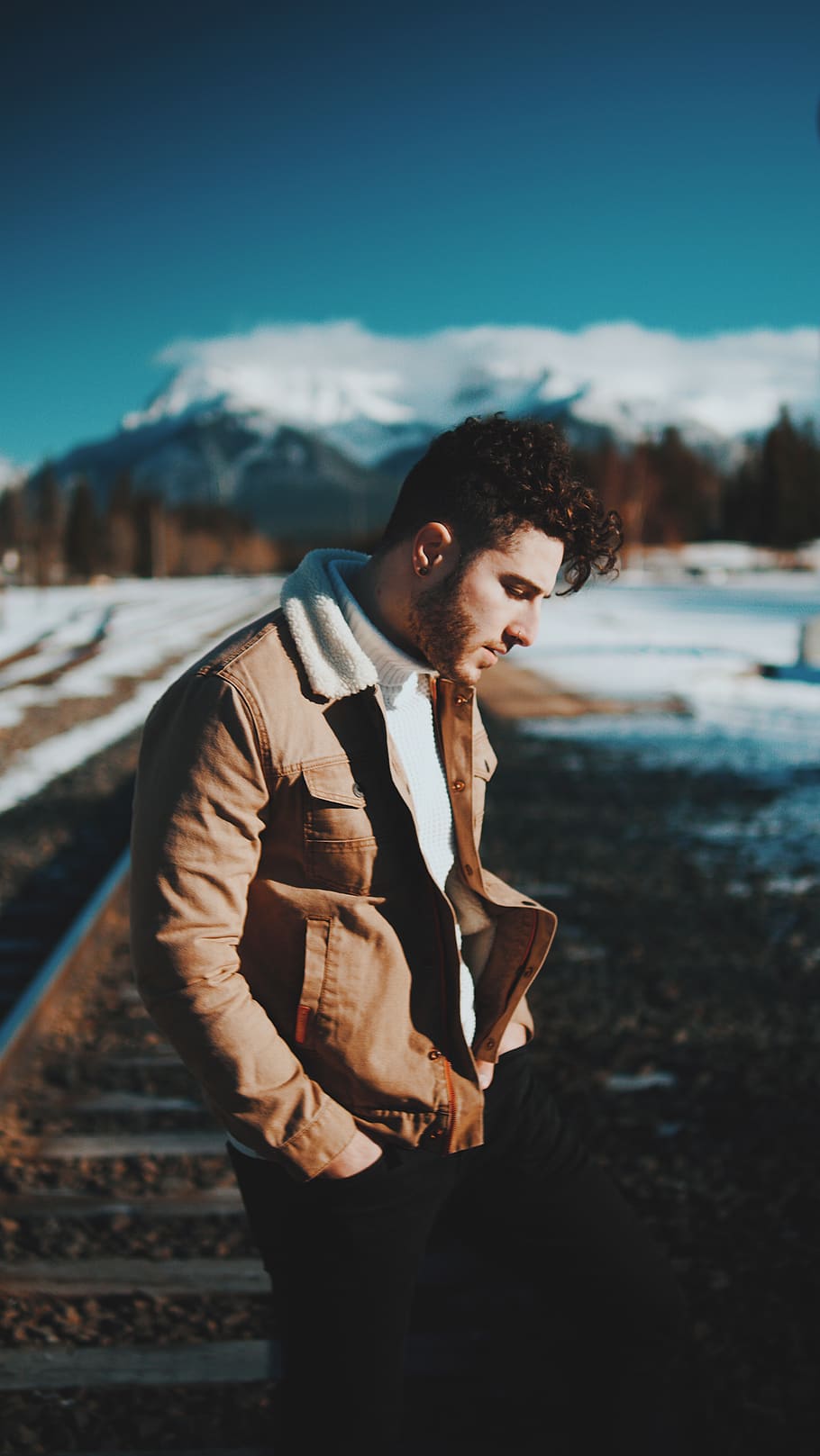 man in brown leather jacket, person, human, clothing, apparel HD wallpaper