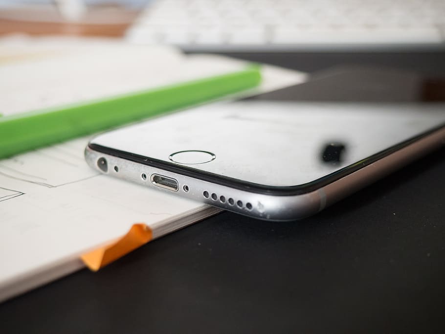 Open Notebook and Phone on Desk, Business, Macro, Objects, Office HD wallpaper