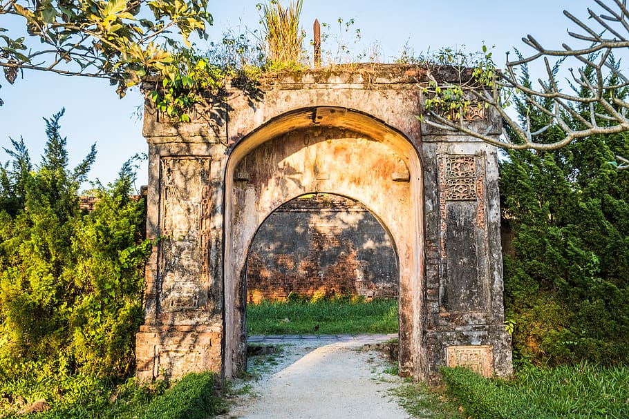 gray concrete arch surrounded with trees, path, walkway, building HD wallpaper
