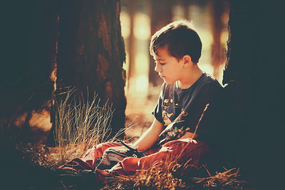 summer, baseball, field, forest, thinking, child, seasons, sitting HD wallpaper
