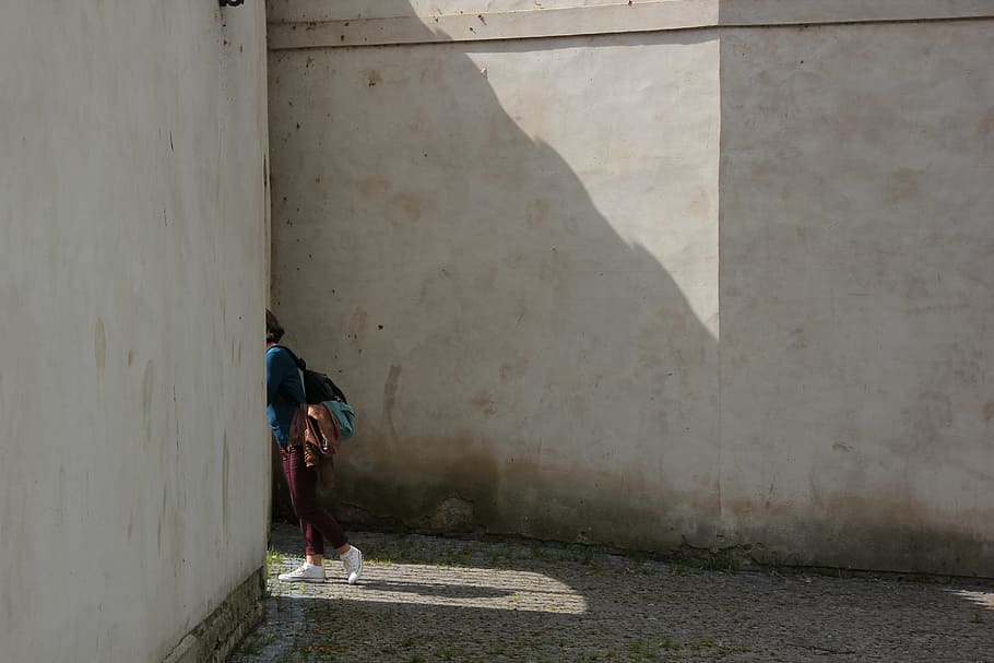 wall, girl, full length, one person, real people, architecture HD wallpaper