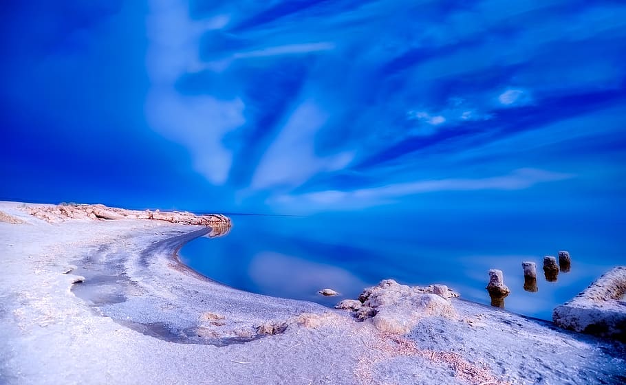 Shoreline Under Blue Sky, clouds, cold, zing, frosty, frozen HD wallpaper