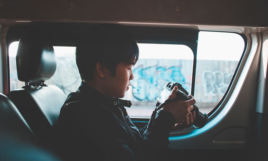 Photo of Man Holding Dslr Camera Looking at Photos, blur, boy HD wallpaper