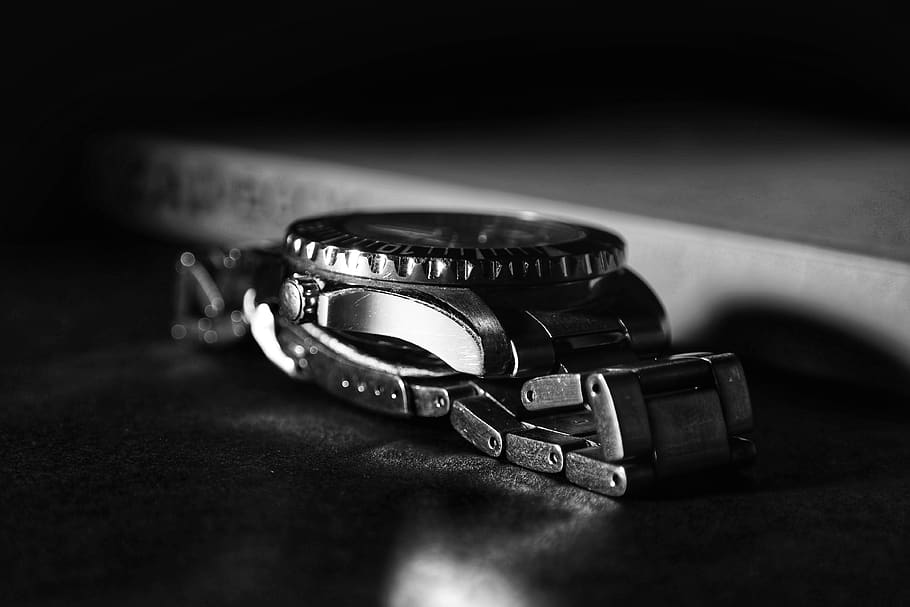 grayscale photo of watch, minimalistic, studio, seiko, black and white