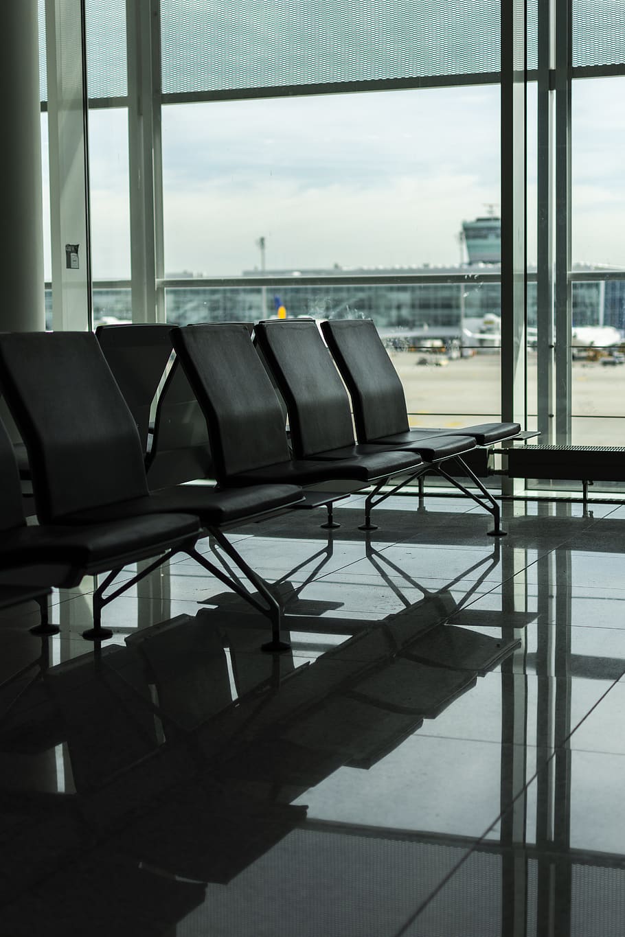 black chairs, airport, furniture, airport terminal, germany, munich HD wallpaper