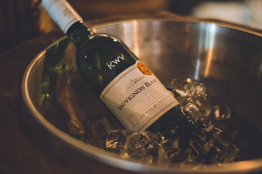 Kwv Sauvignon Blanc Bottle, alcoholic beverage, ice, wine, text HD wallpaper