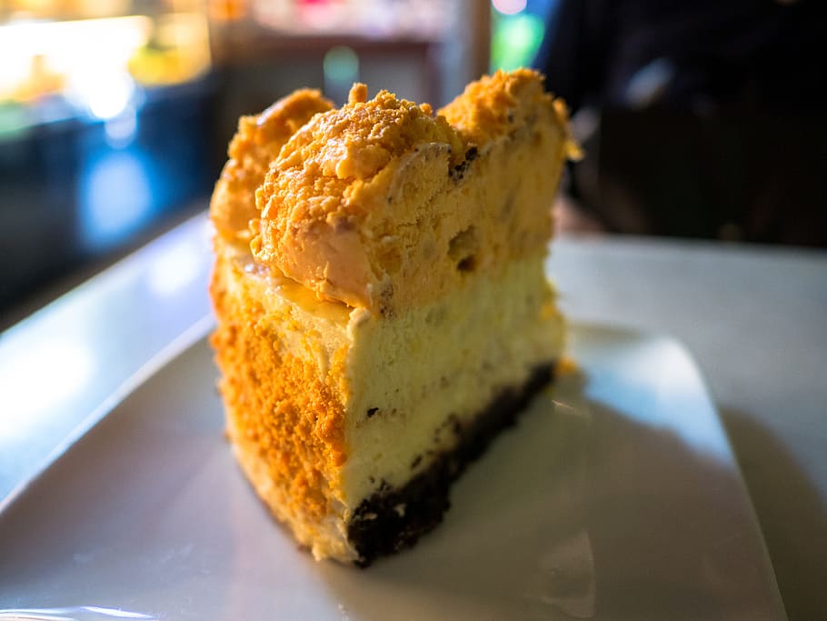 bread, food, cornbread, sweets, confectionery, dessert, bakery HD wallpaper