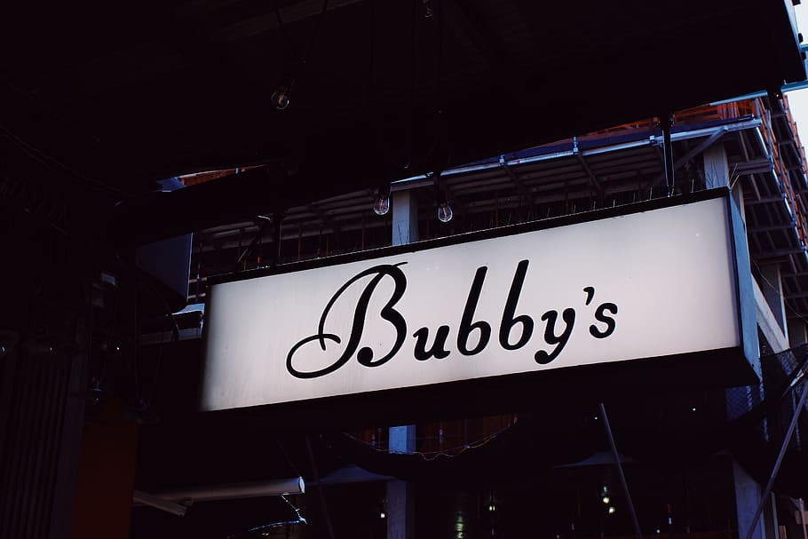 Bubby's signage, text, communication, western script, low angle view HD wallpaper