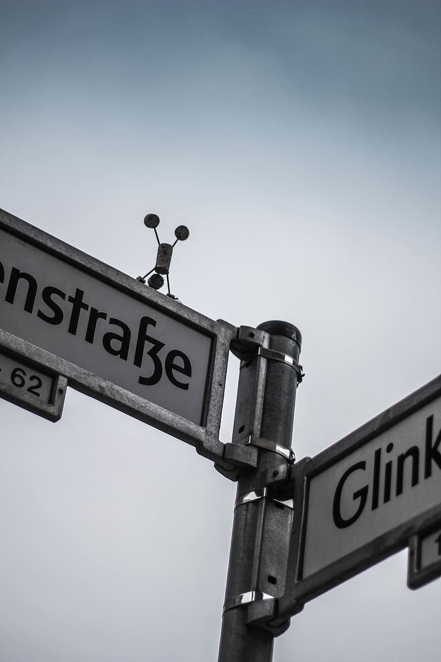germany, berlin, sternstraße, art, handstand, mannequin, street HD wallpaper