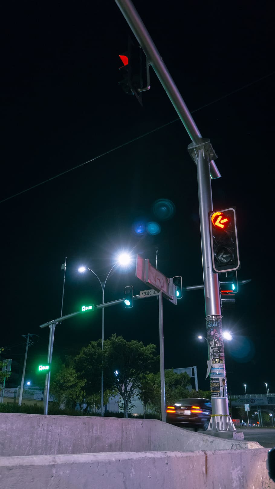light, lamp post, traffic light, urban, lighting, car, automobile HD wallpaper