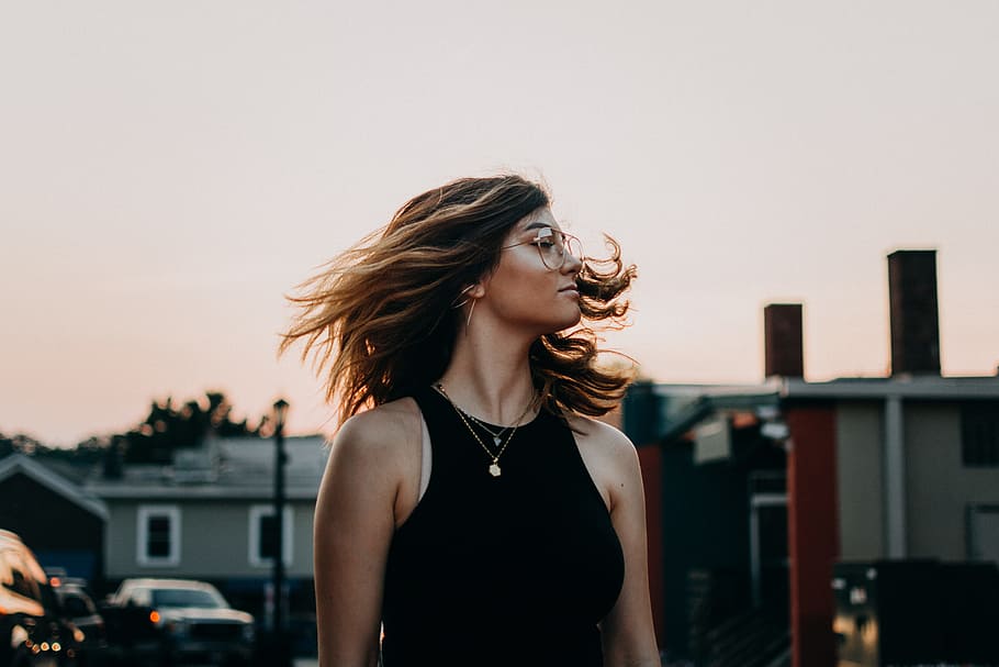 woman waving hes hair, summer, tree, blurry, moody, building HD wallpaper
