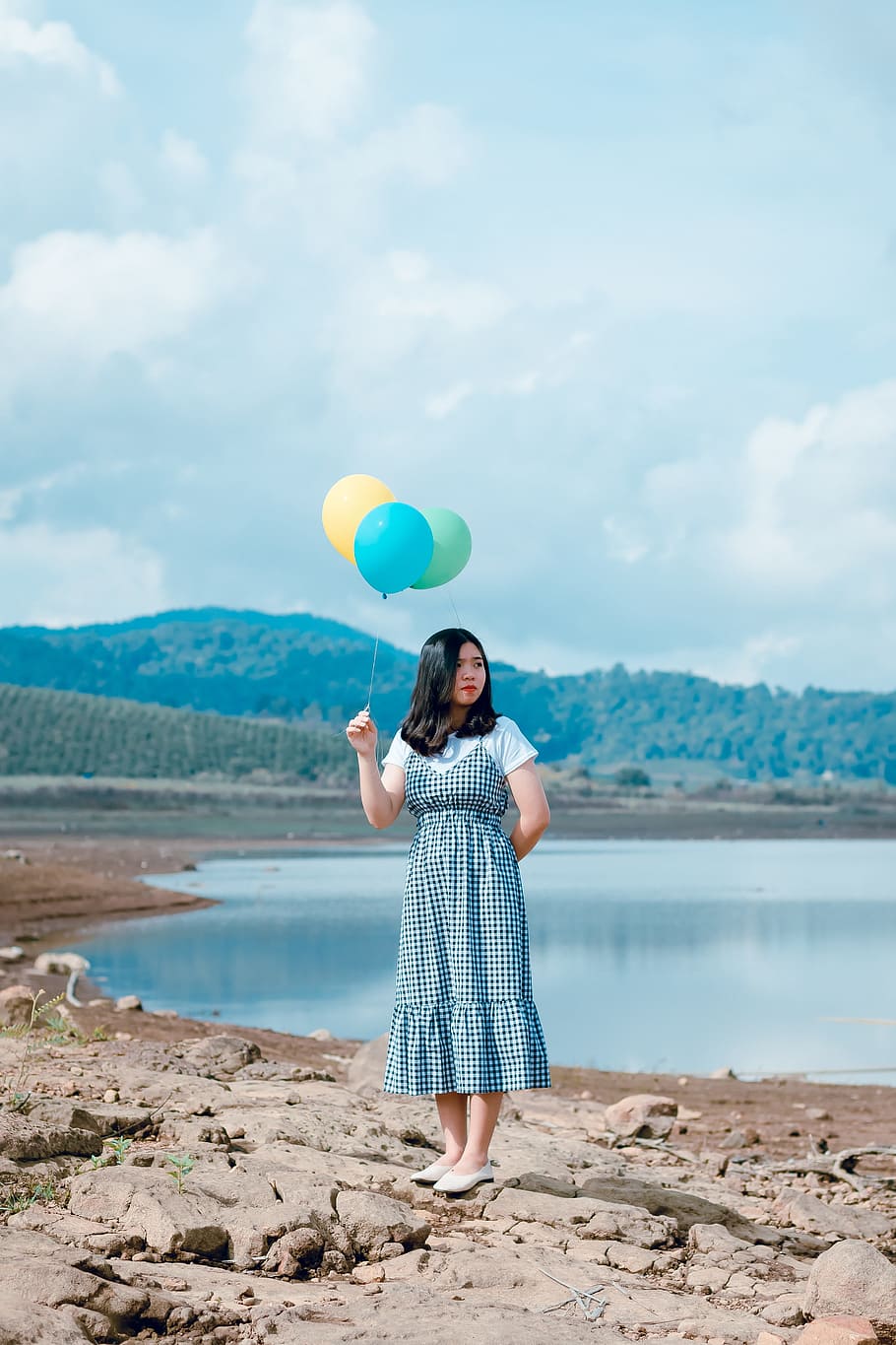 Woman Holding Balloons Near River, beach, beautiful, dom, fun HD wallpaper