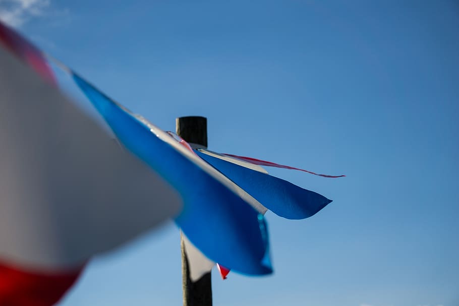 flag, flying, dom, fresh, colorful, minimalistic, blue, sky HD wallpaper