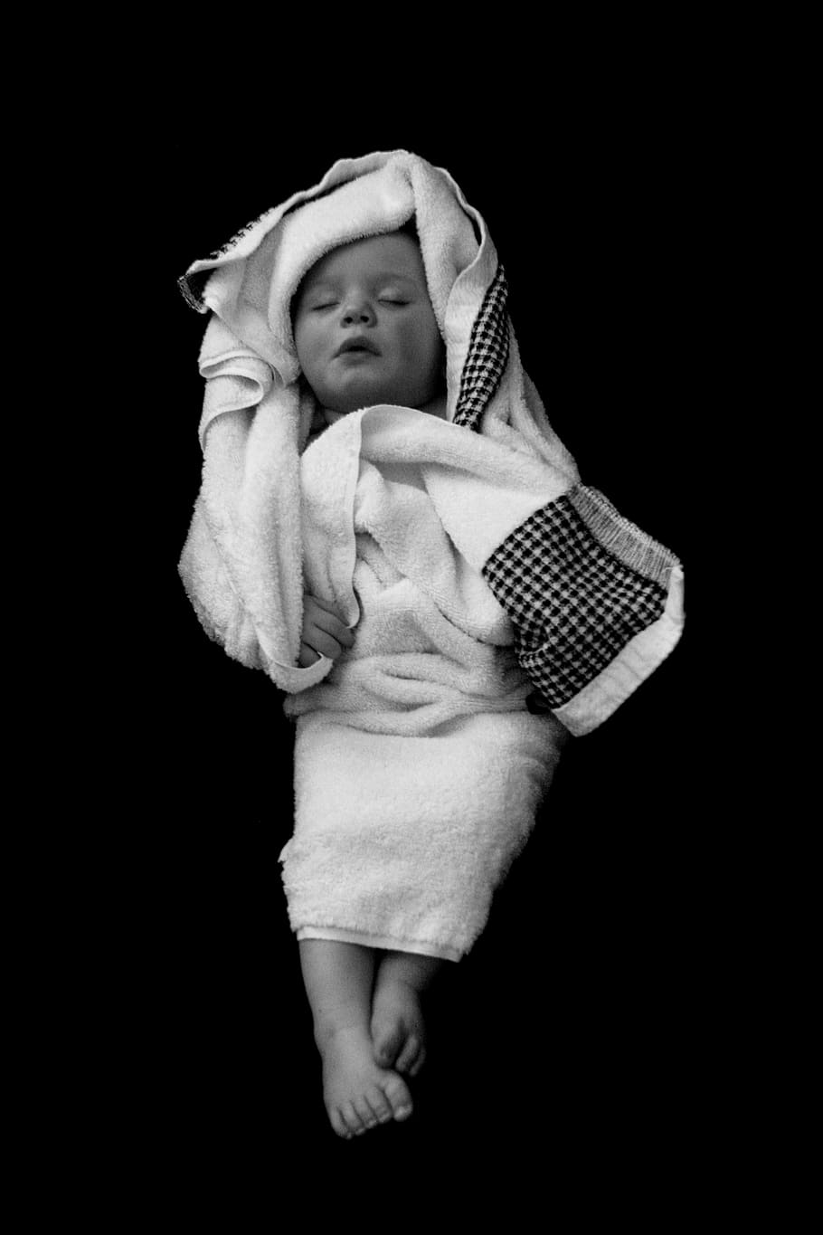 bedtime, bath, towel, black and white, kids, sleeping, babies, HD wallpaper