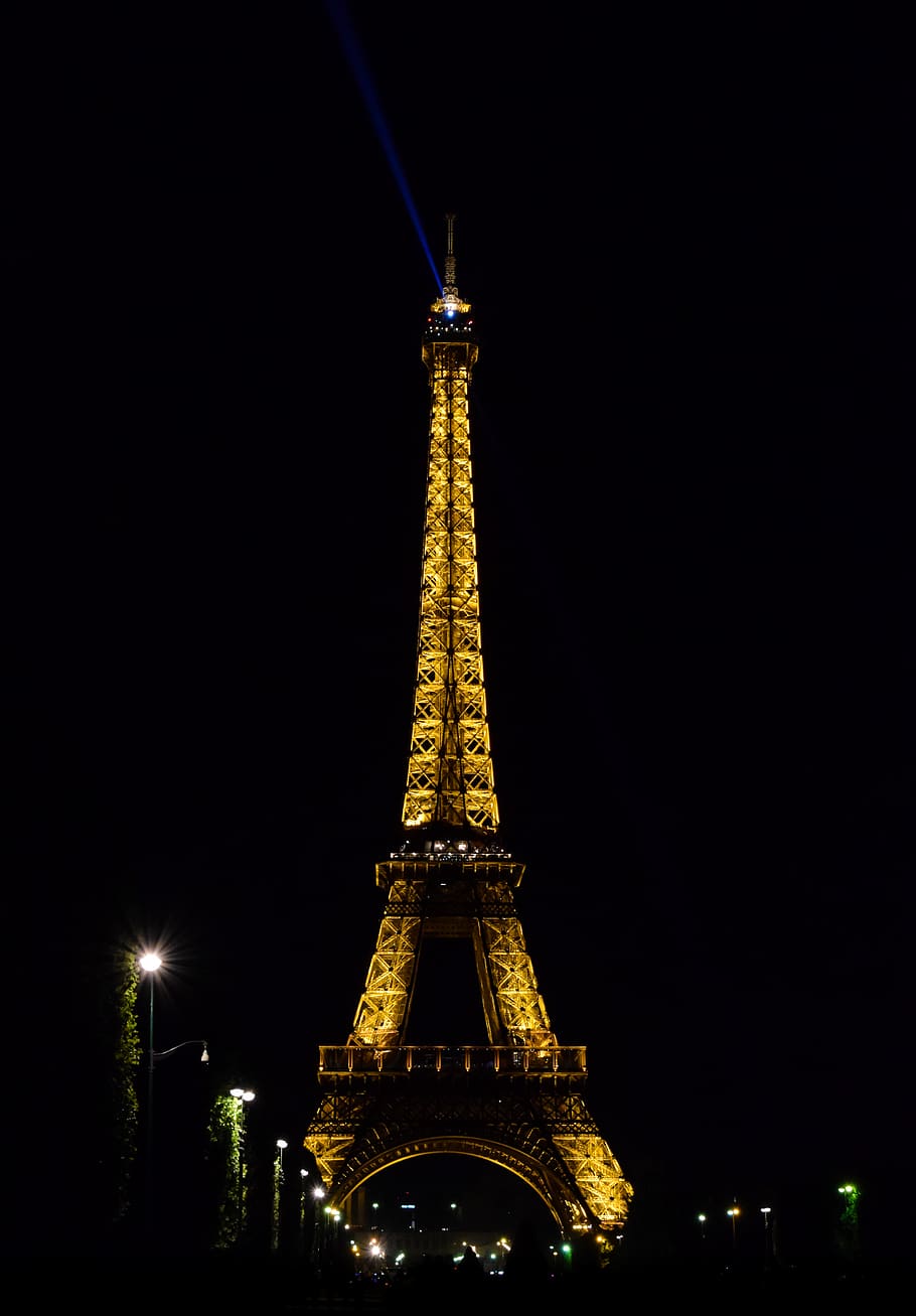 Eiffel tower fire