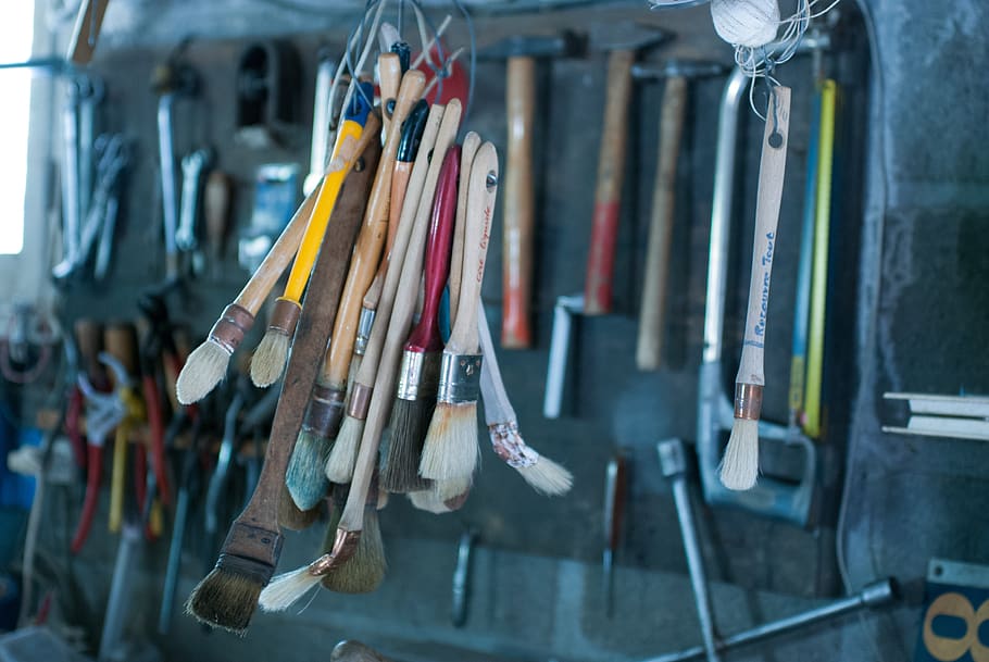tools, brush, workshop, diy, brushes, established, hanging HD wallpaper