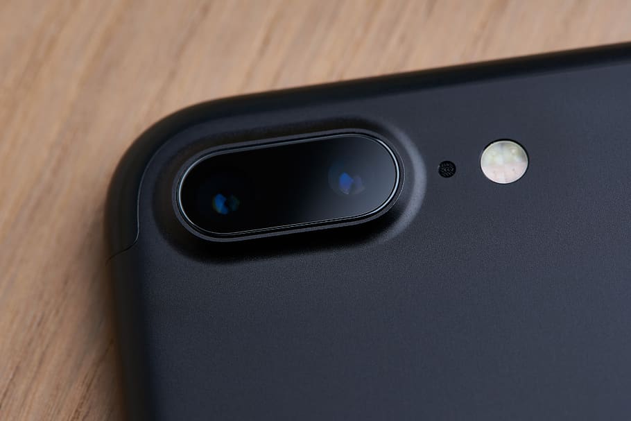 smartphone, iphone, apple, camera, black, wood, macro, detail HD wallpaper