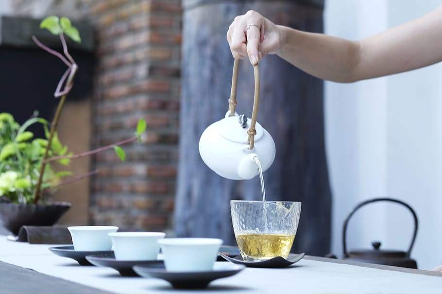 person holding kettle, pour, tea, cup, pot, teaceremony, copper, HD wallpaper
